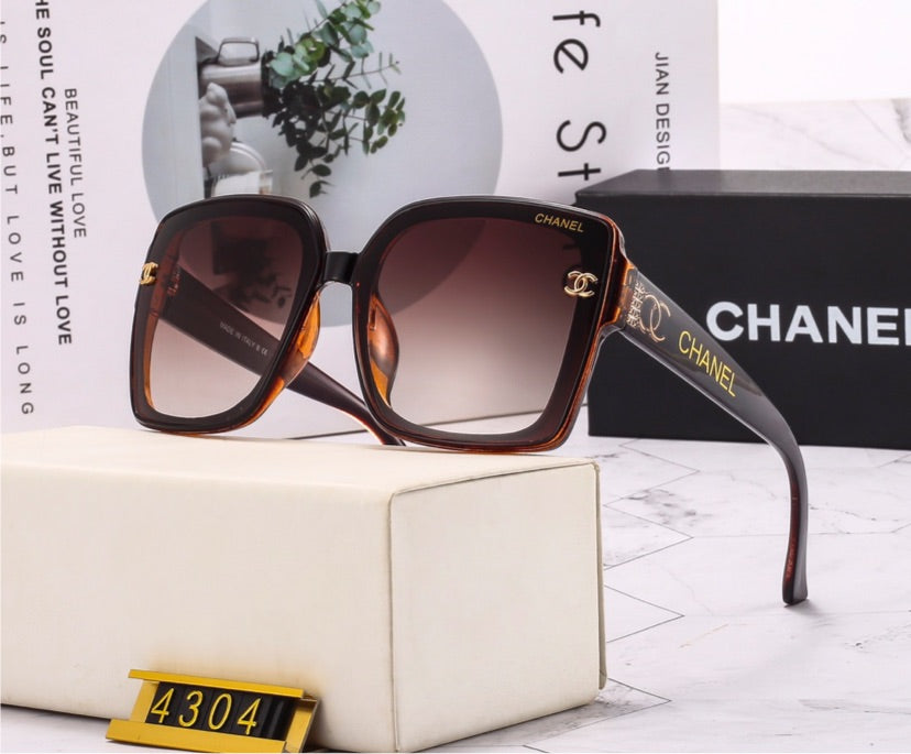Chanel woman sunglasses new