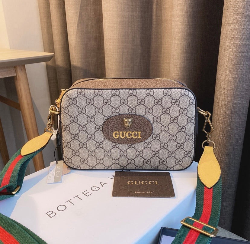 Woman Gucci Crossbody
