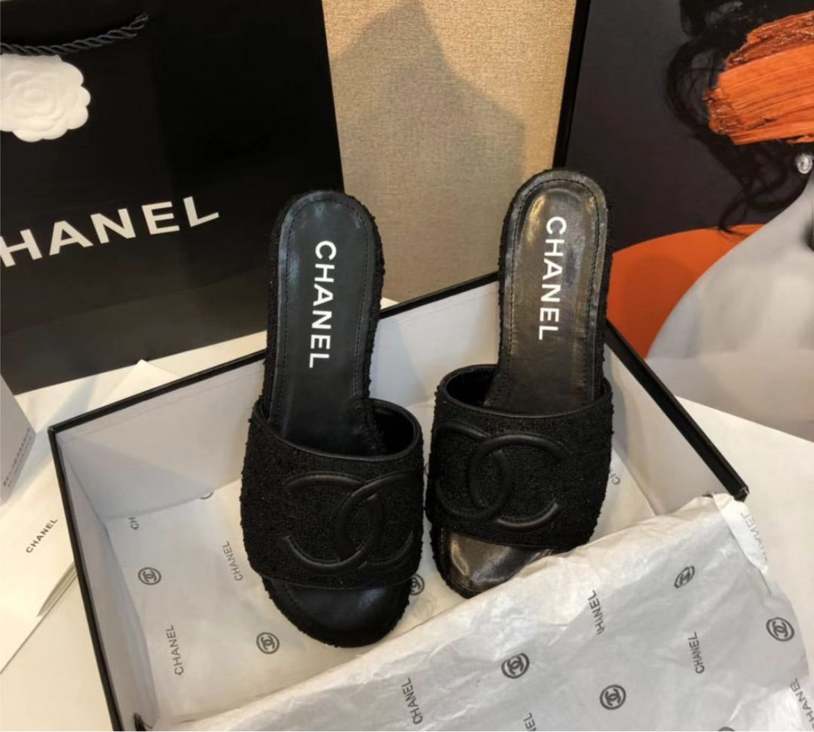 New Woman Chanel sandal