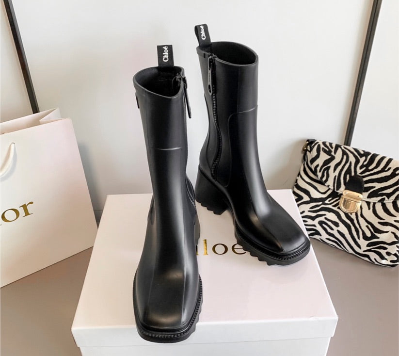Chloe black boots