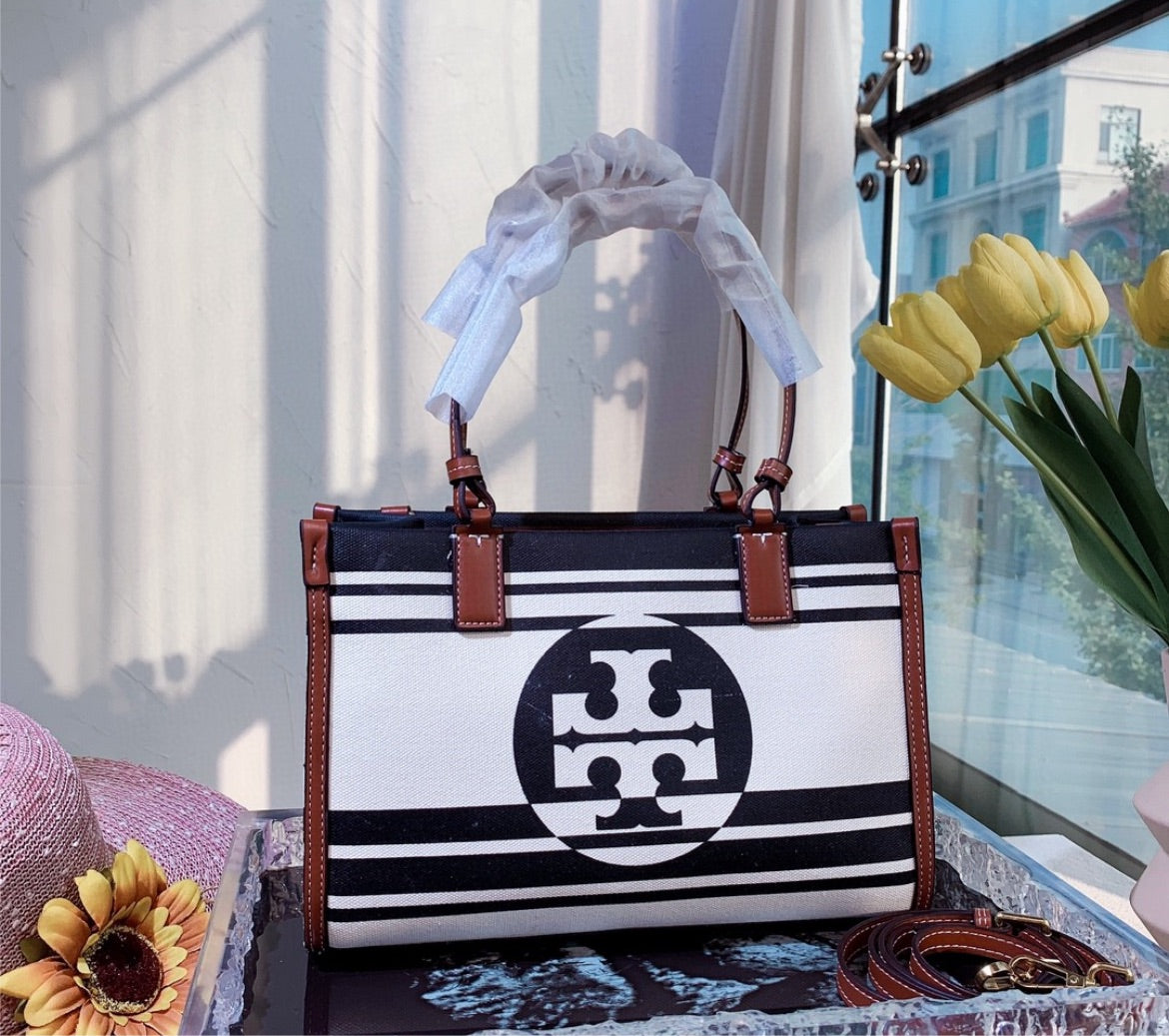 Woman Tory Burch shoulder handbag