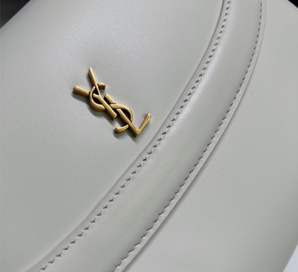 New woman YSL shoulder handbag