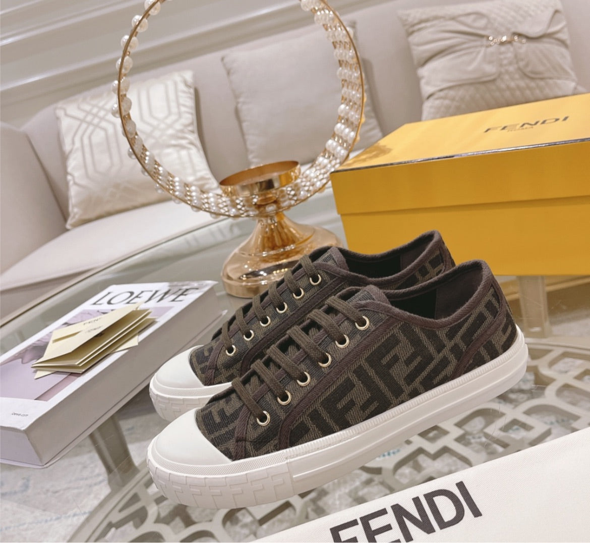 Brown Fendi woman sneaker