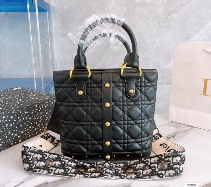 New Dior woman shoulder handbag