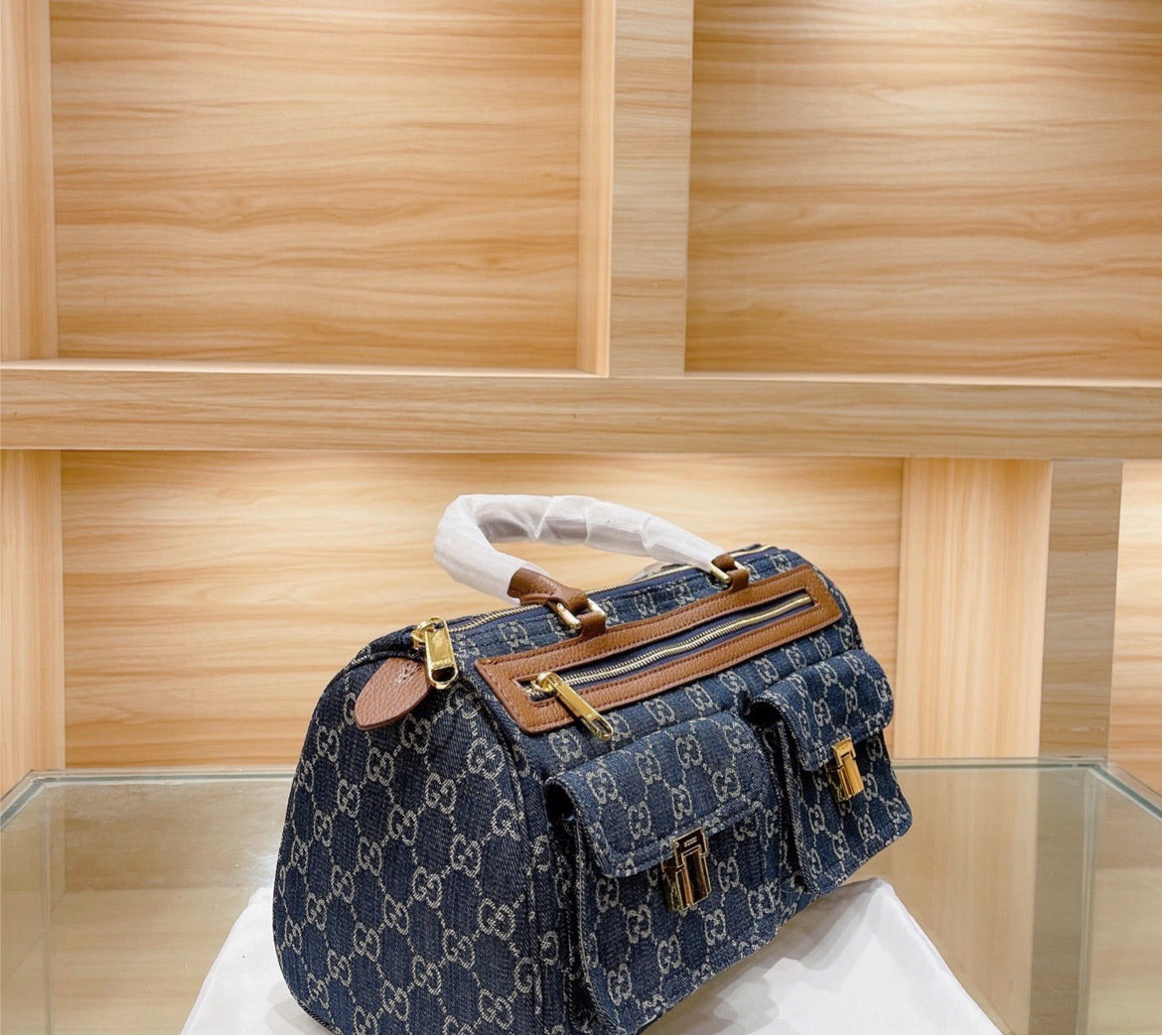 New Gucci shoulder Handbag