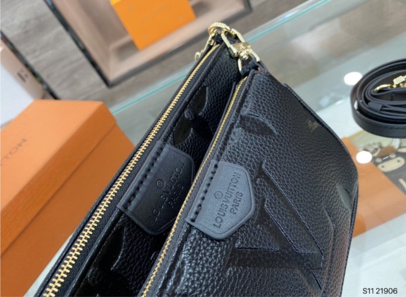 LV 2 pocket woman Black Handbag