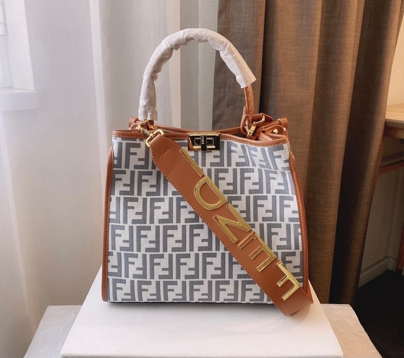 Fendi ladies shoulder handbag