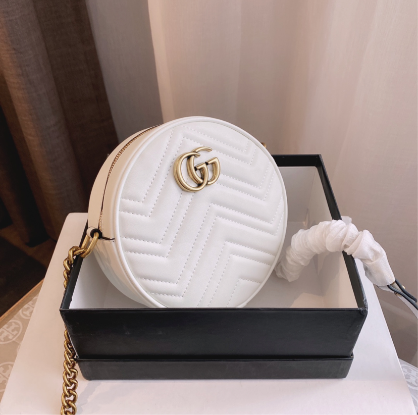 Circle shape ladies crossbody