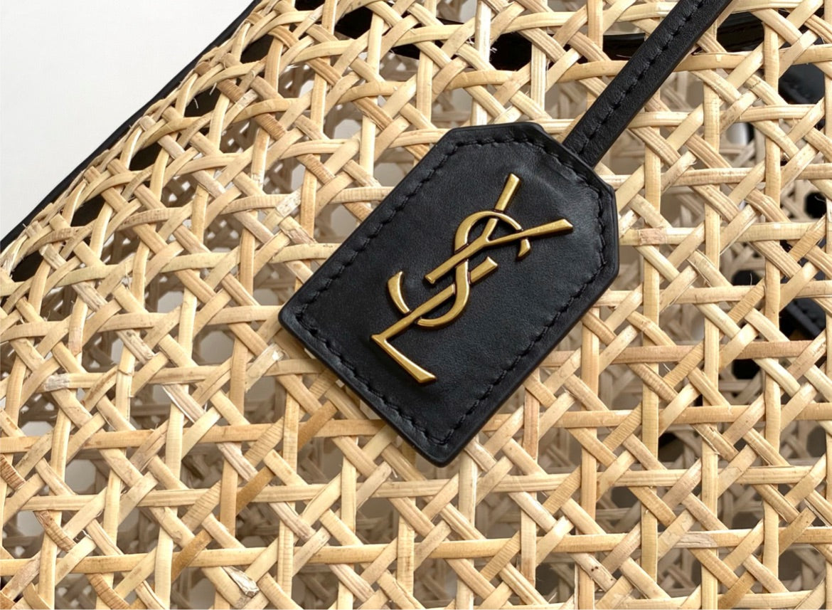 Spring saint Laurent woman shoulder handbag