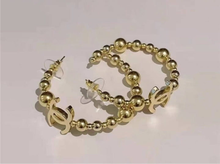 New woman Chanel earring