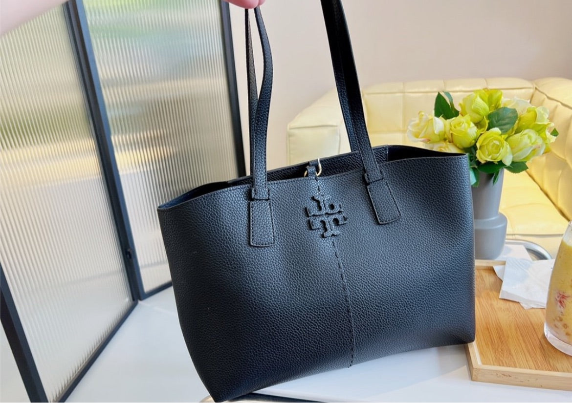 New Tory Burch shoulder handbag