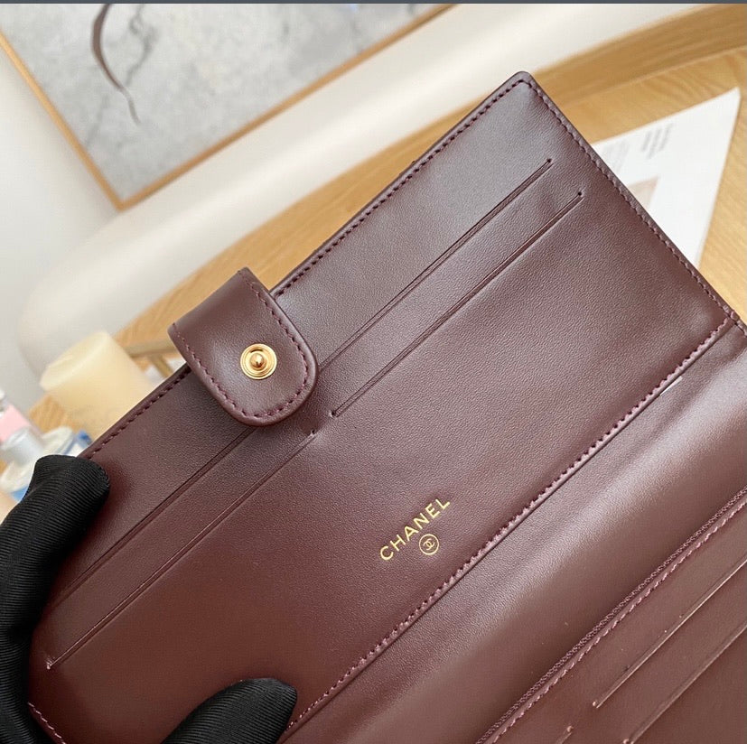 Chanel leather black wallet