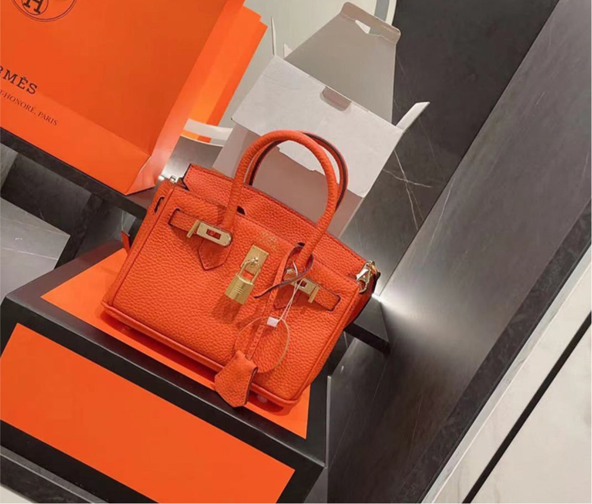 Leather Hermes woman shoulder handbag