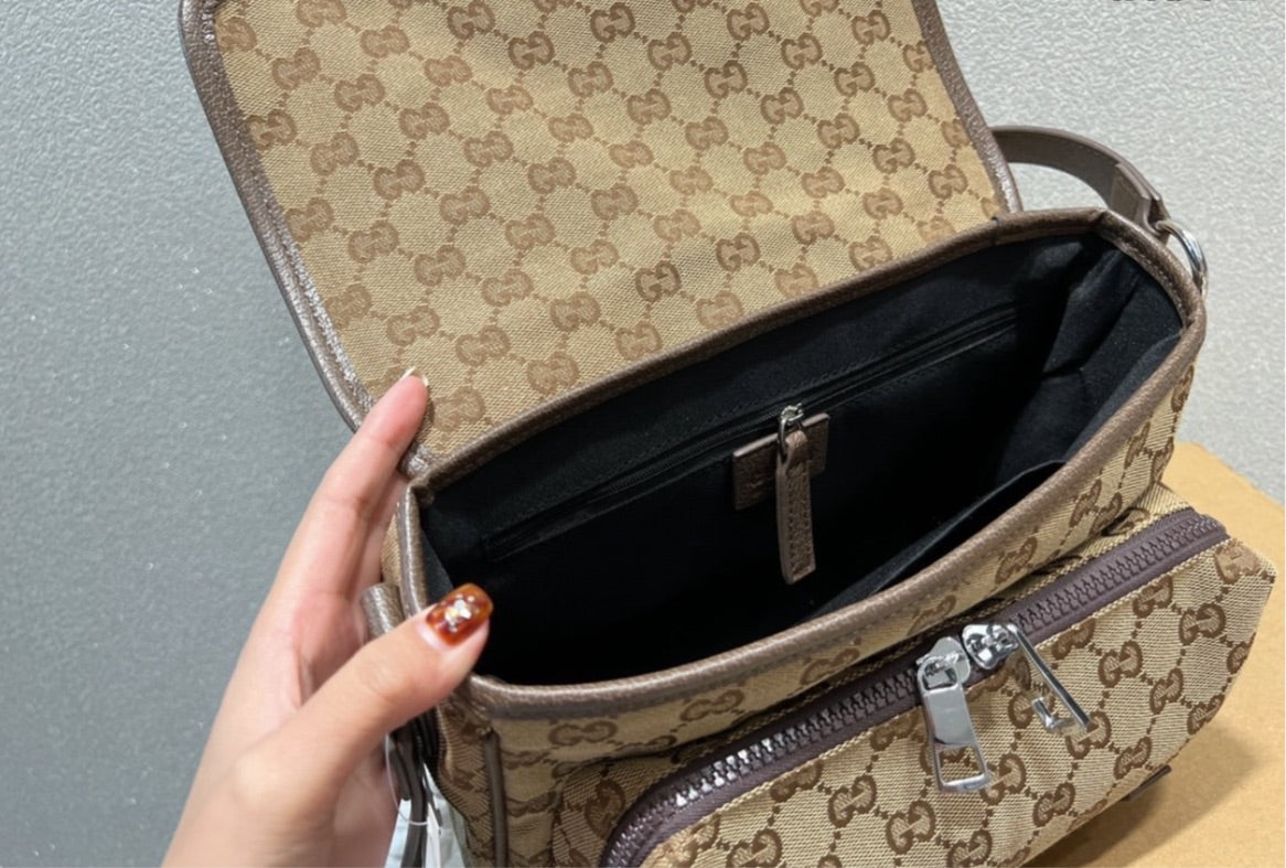 Woman new Gucci handbag