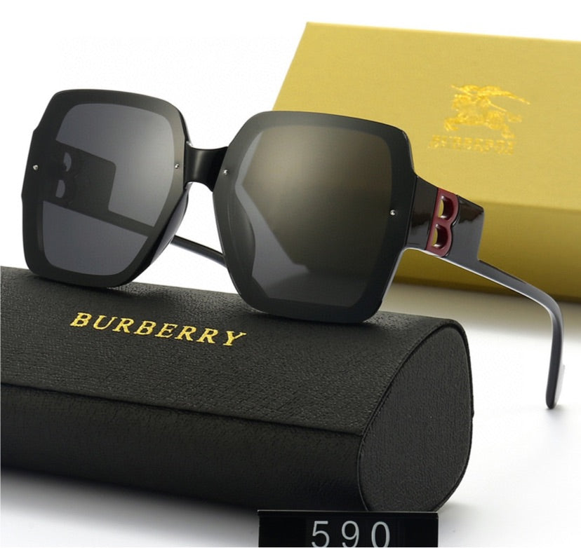 Burberry woman sunglasses
