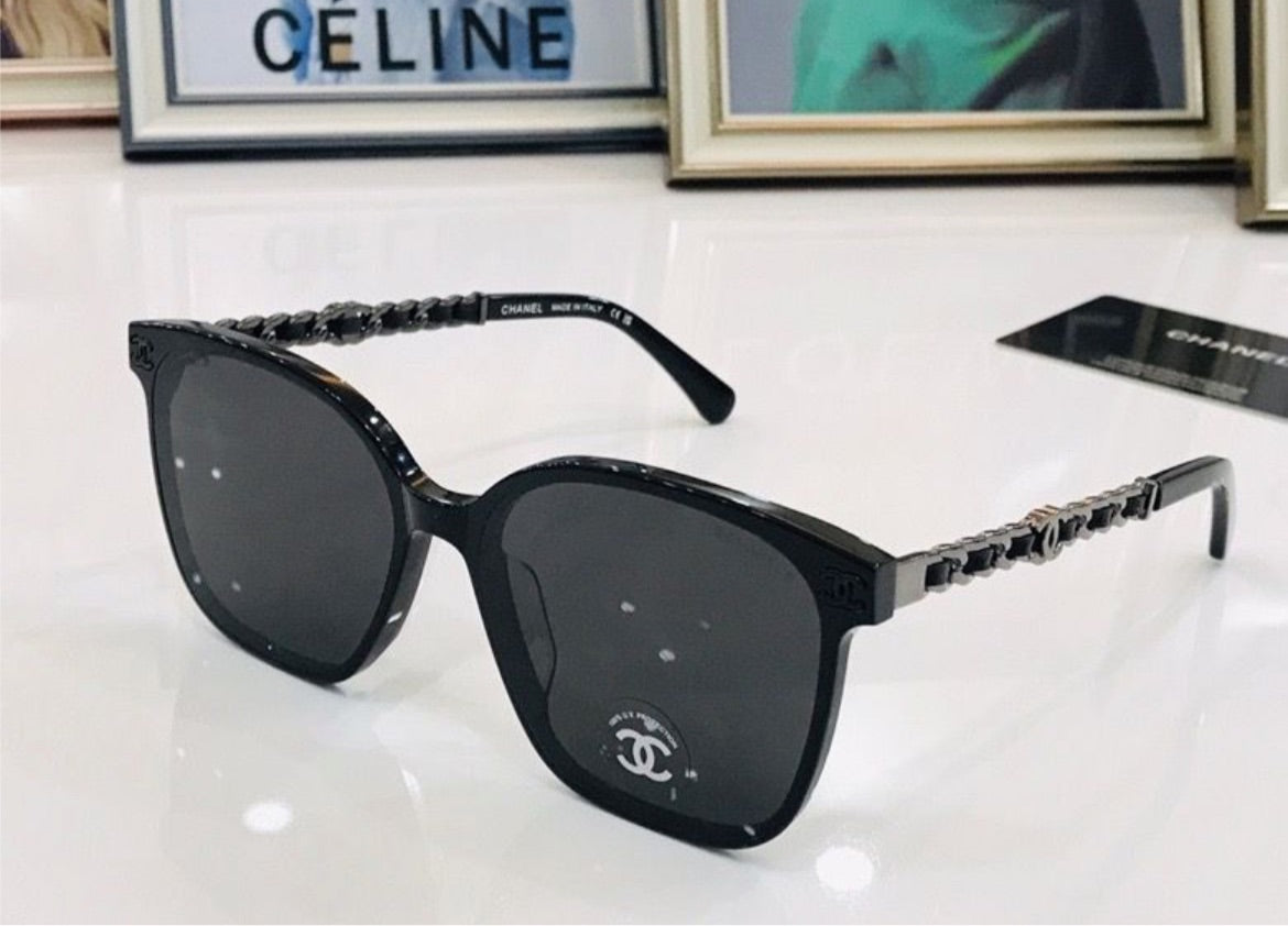 New Chanel woman eyewear