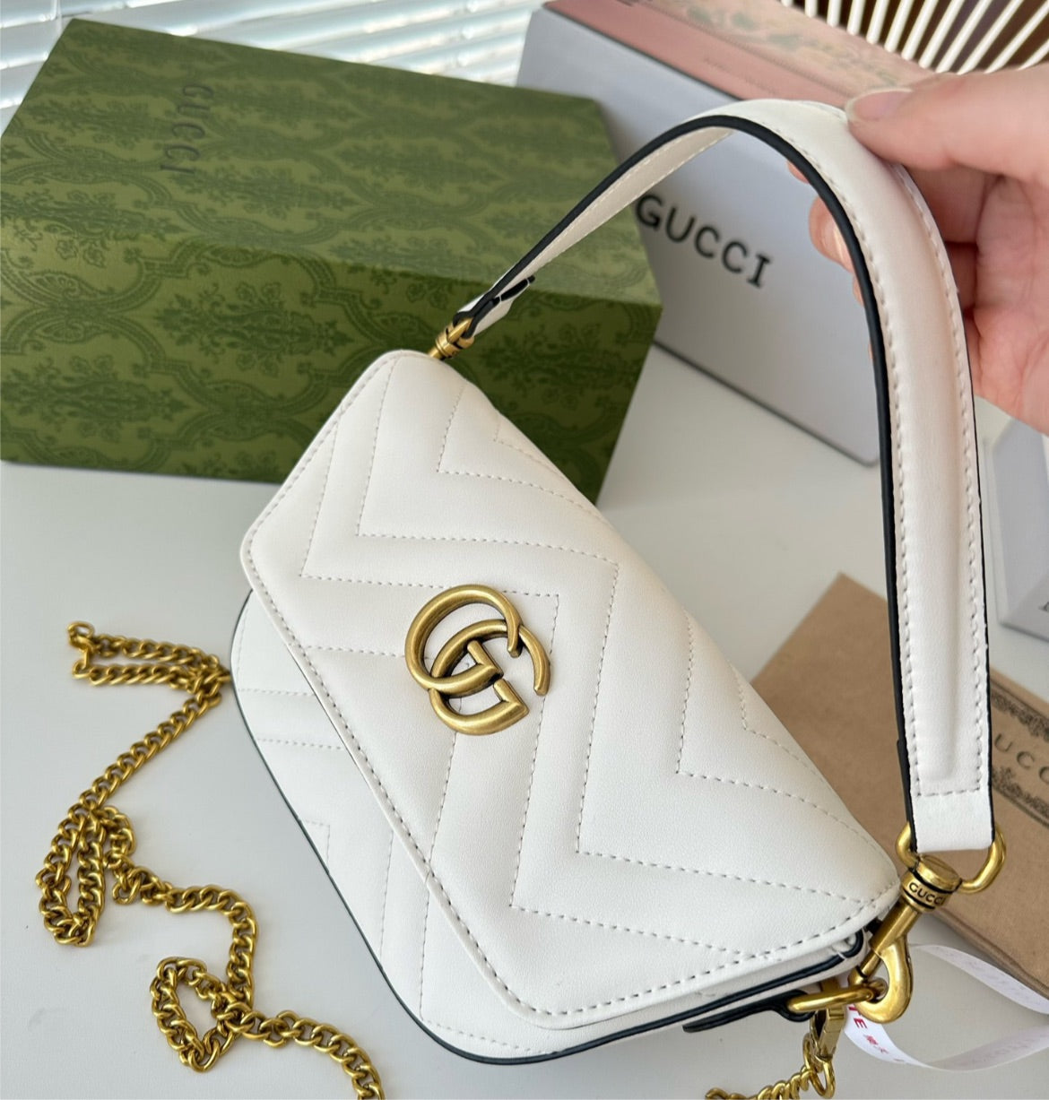 New woman GG shoulder bag