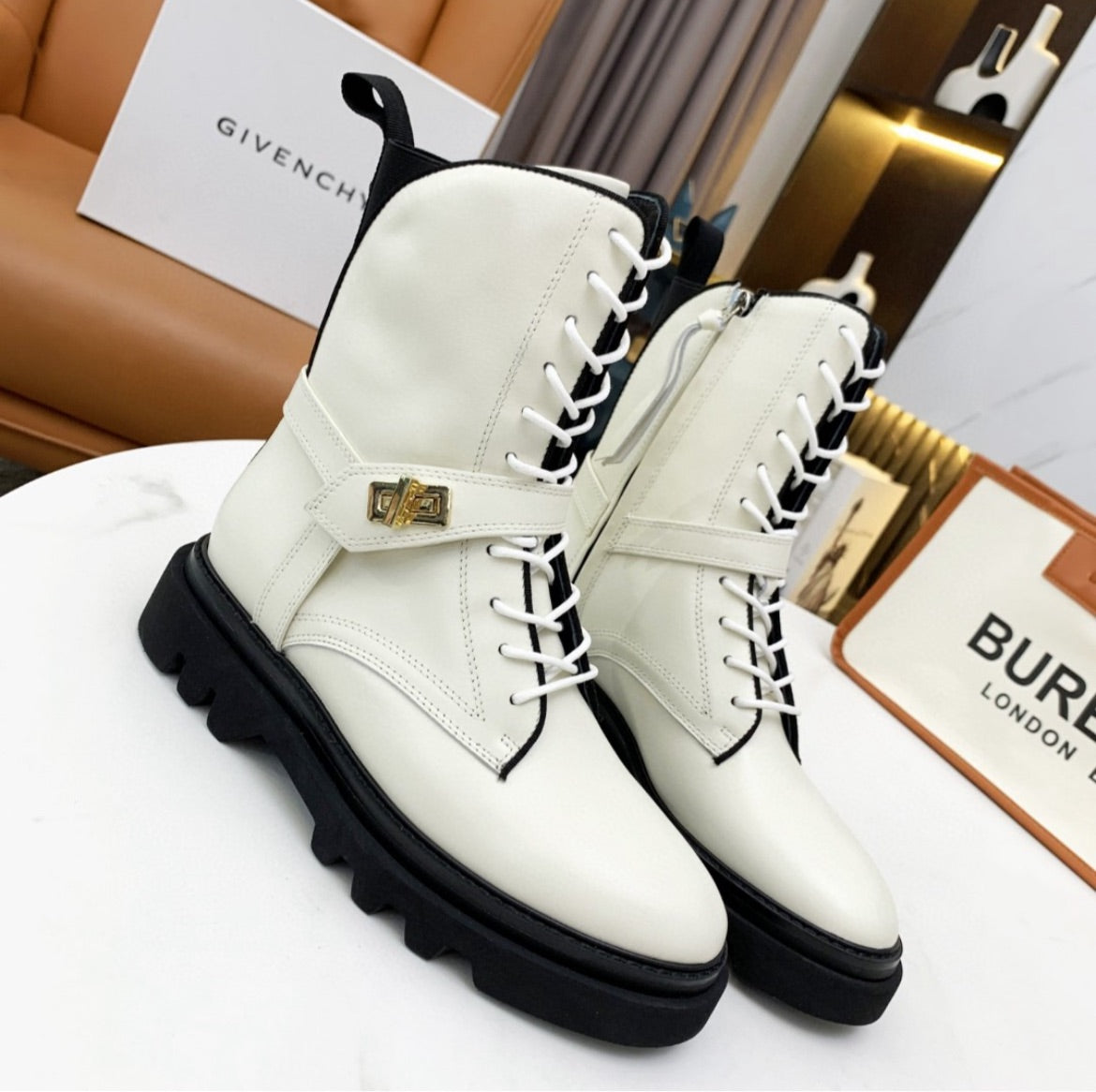 Givenchy woman Boots