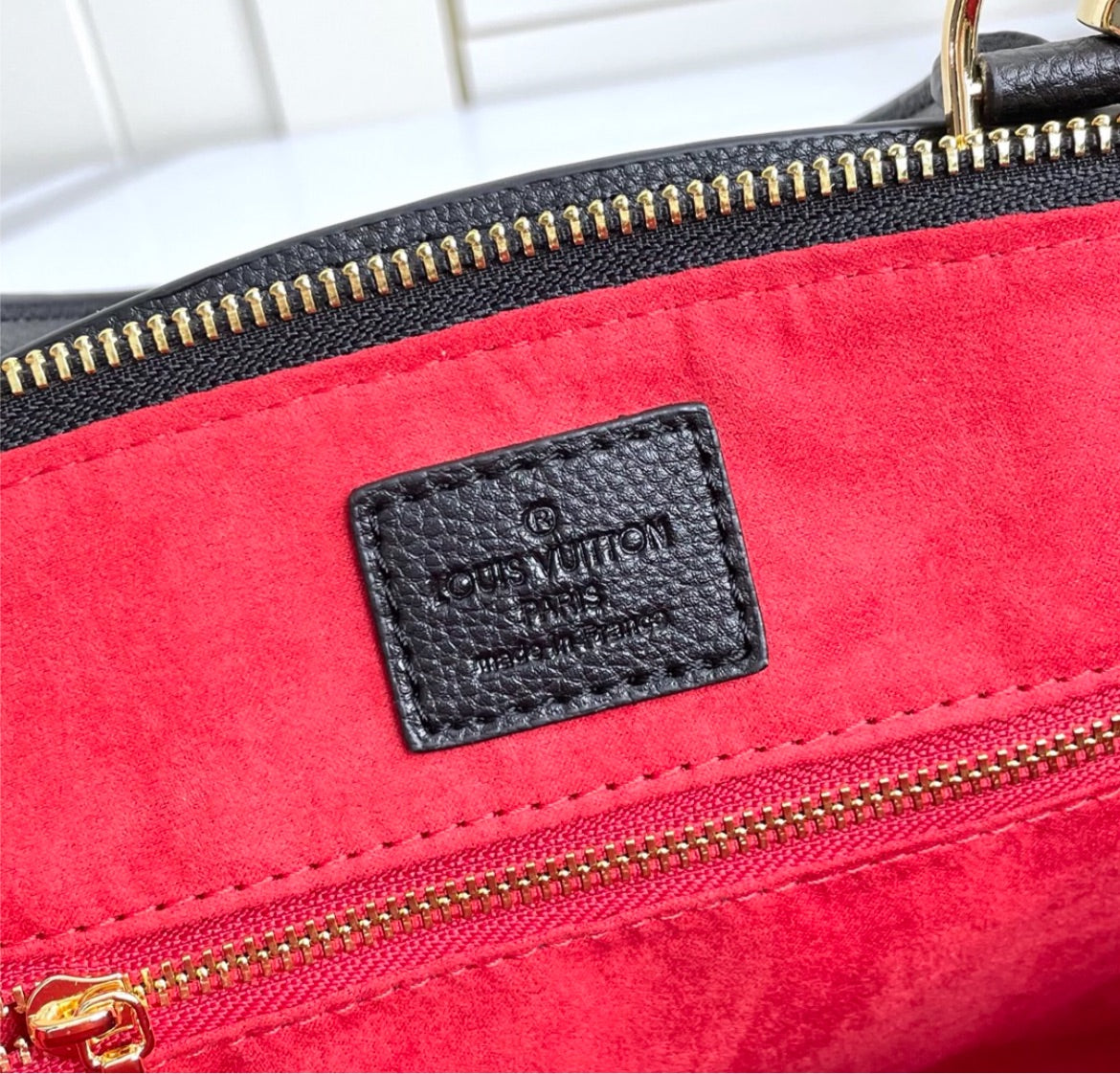 Black new LV woman shoulder handbag