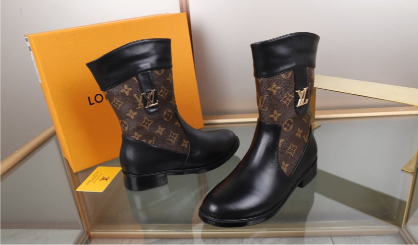 Woman LV Boots