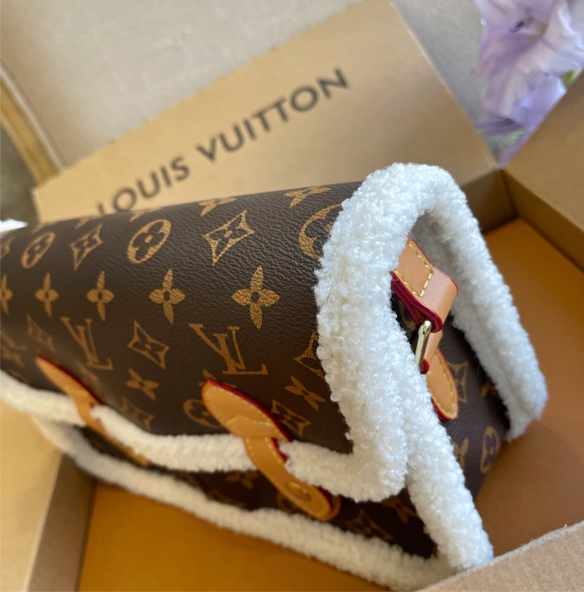 Leather LV woman shoulder bag