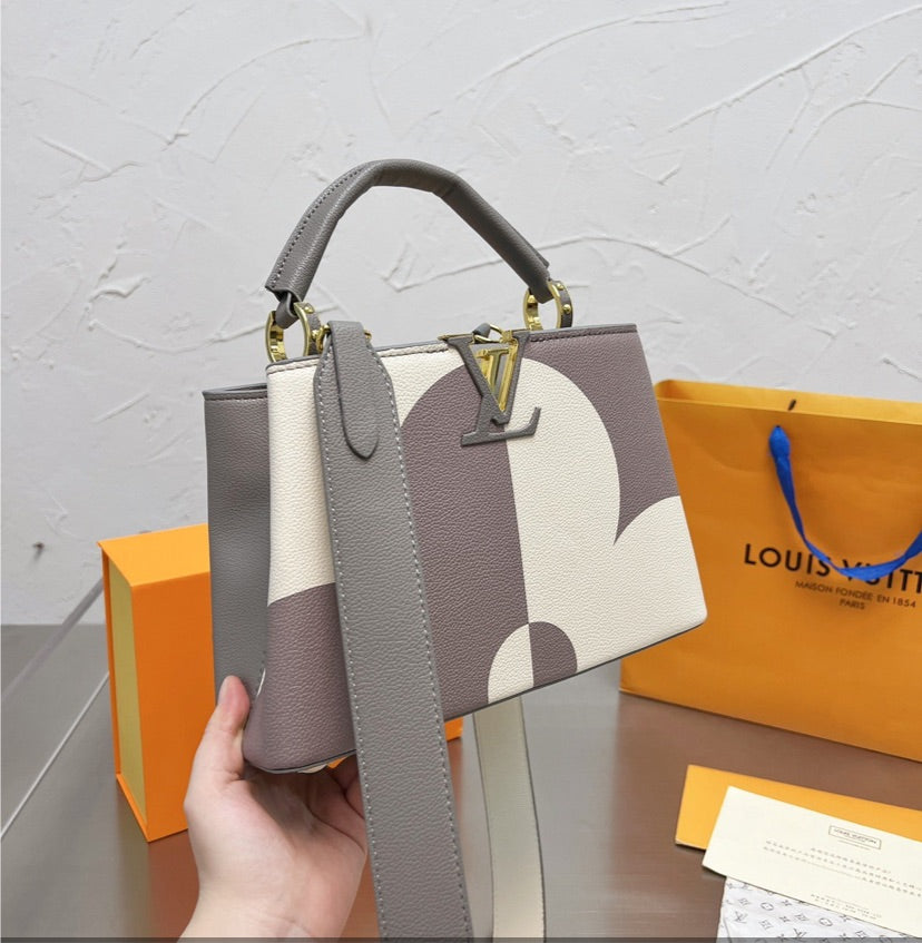 New LV woman shoulder handbag