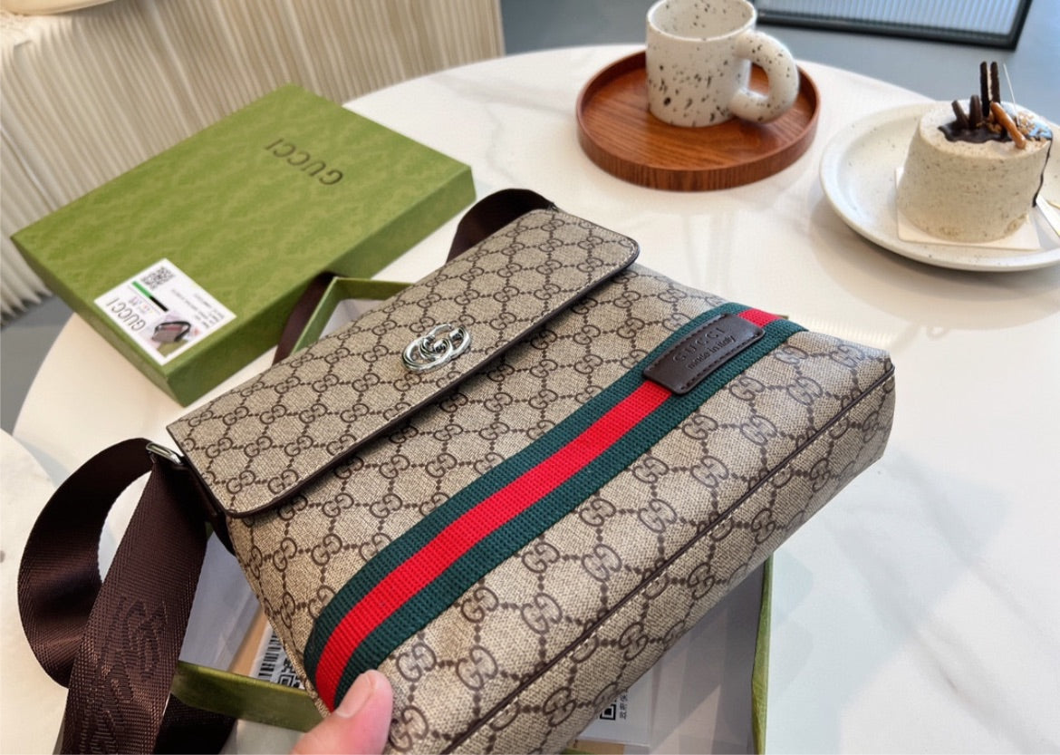 Gucci crossbody / shoulder bag
