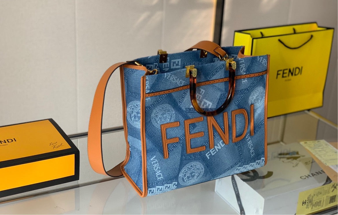 Fendi large shoulder handbag