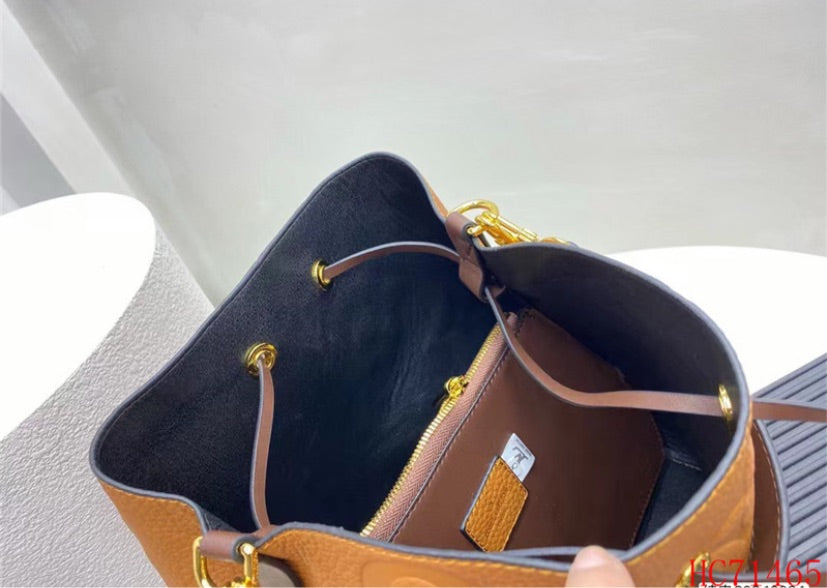 LV shoulder woman handbag