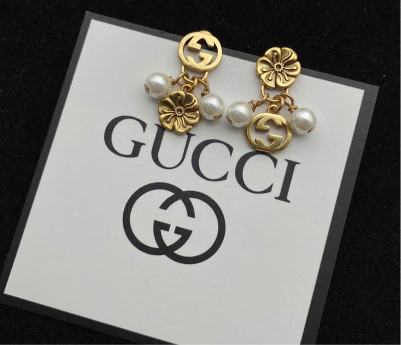 Woman Gucci earrings