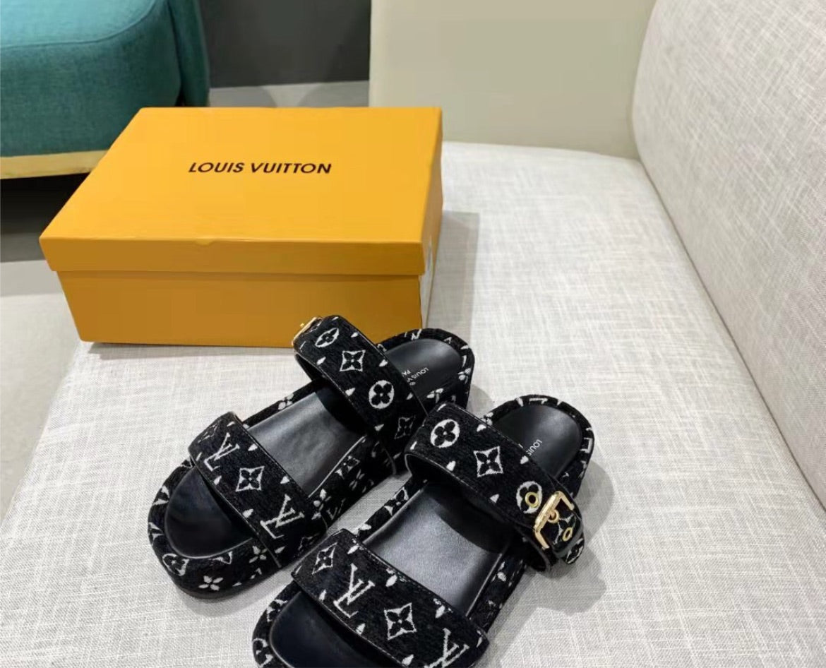 New LV woman sandal