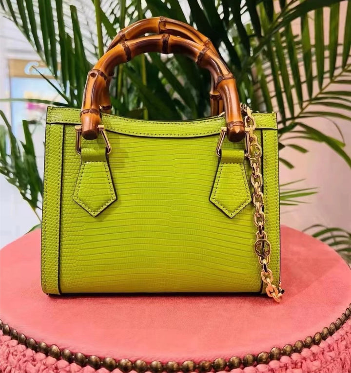 Woman Gucci handbag