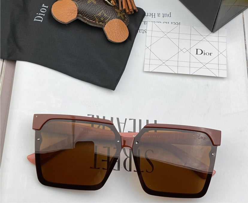 DIOR new woman sunglasses