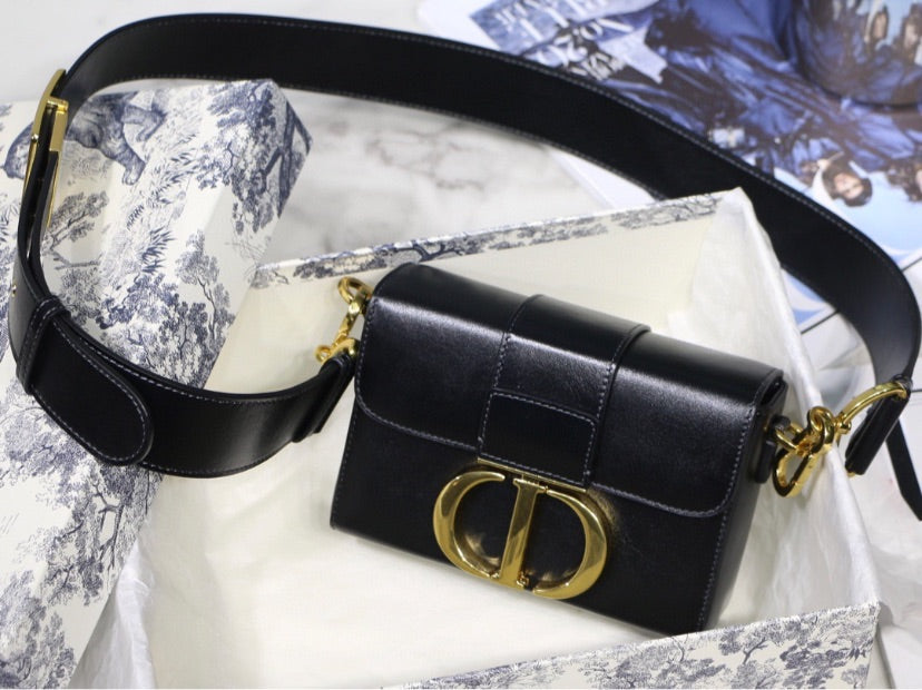 Dior woman crossbody handbag