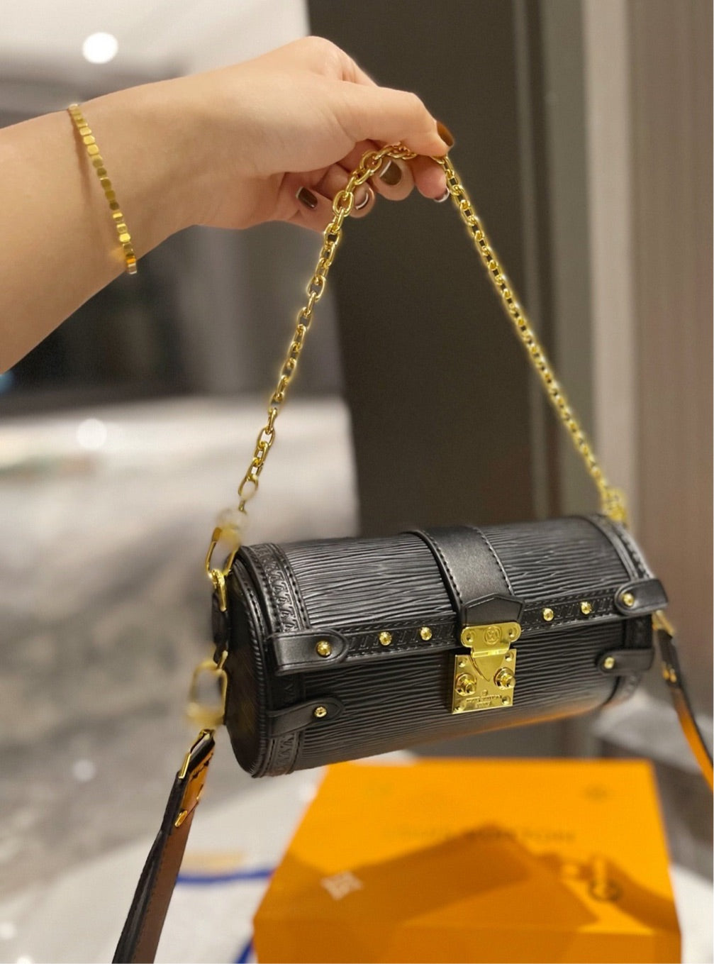 New LV woman shoulder handbag