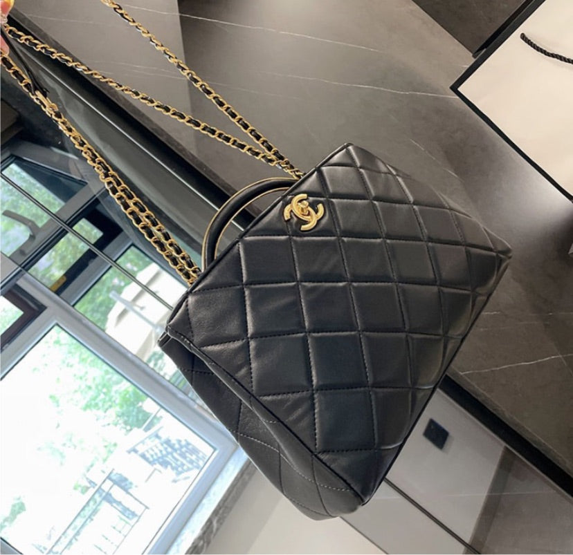 Chanel woman black Shoulder handbag