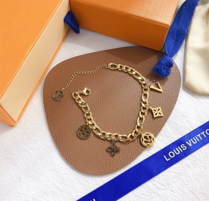 LV woman bracelet