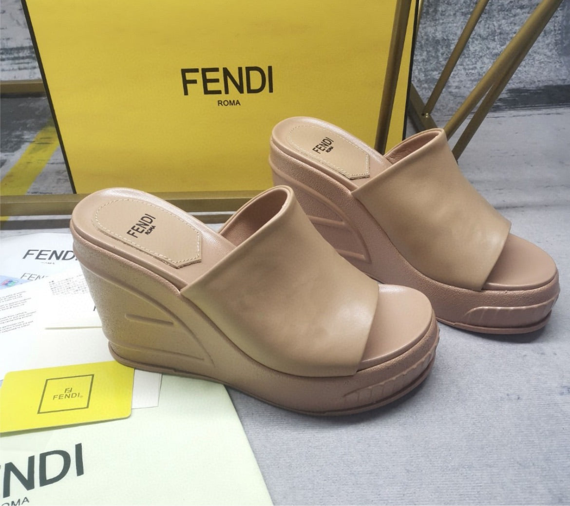 New Fendi slide in wedge