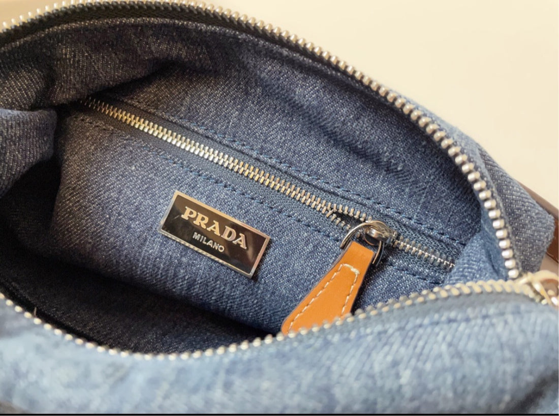 New Prada woman handbag