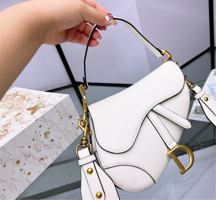White Dior shoulder handbag