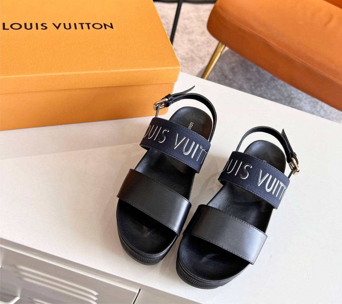 New Louis V woman sandal