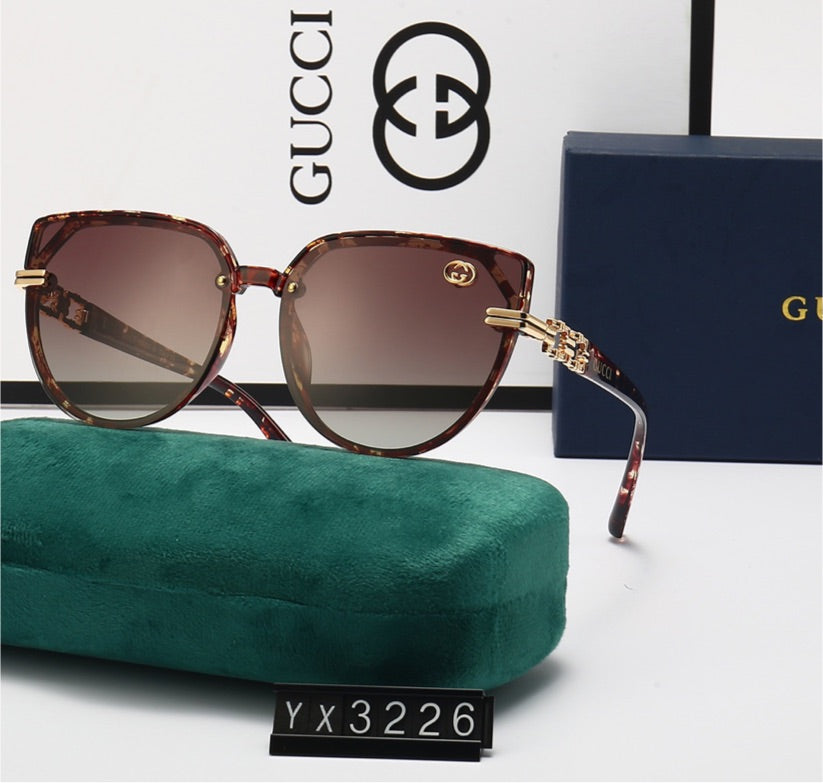 Gucci woman sunglasses