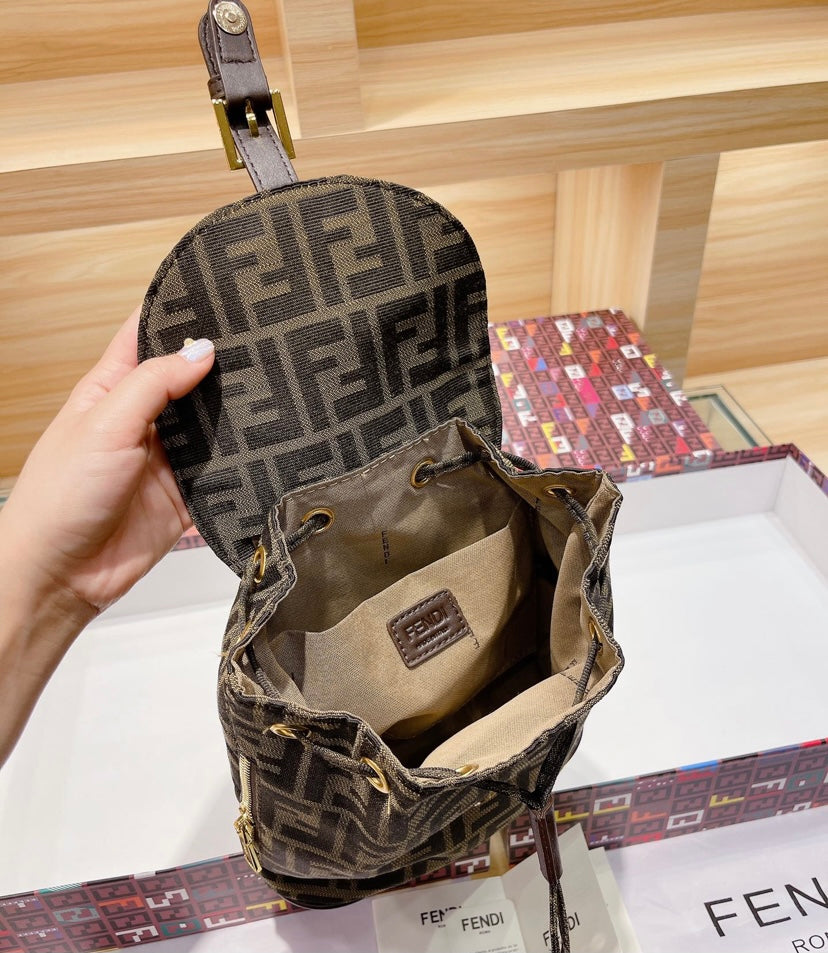 Fendi 2021 new woman backpack