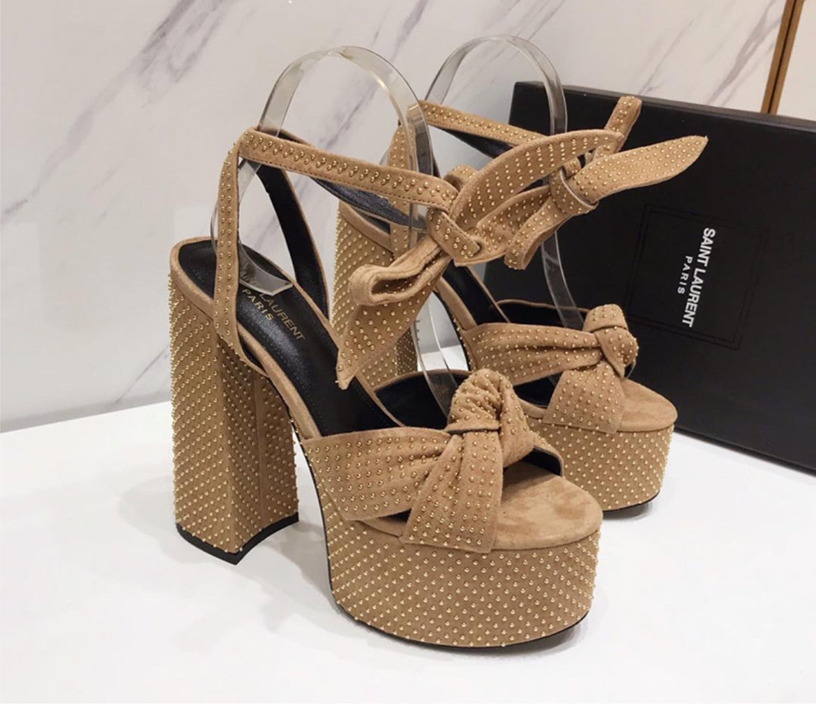 New Saint Laurent woman heel