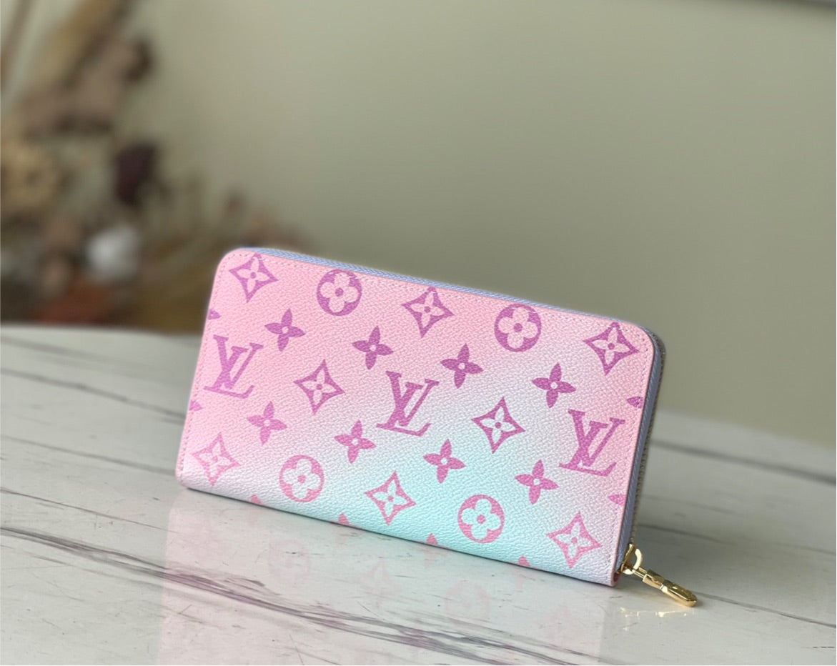 New LV wallet