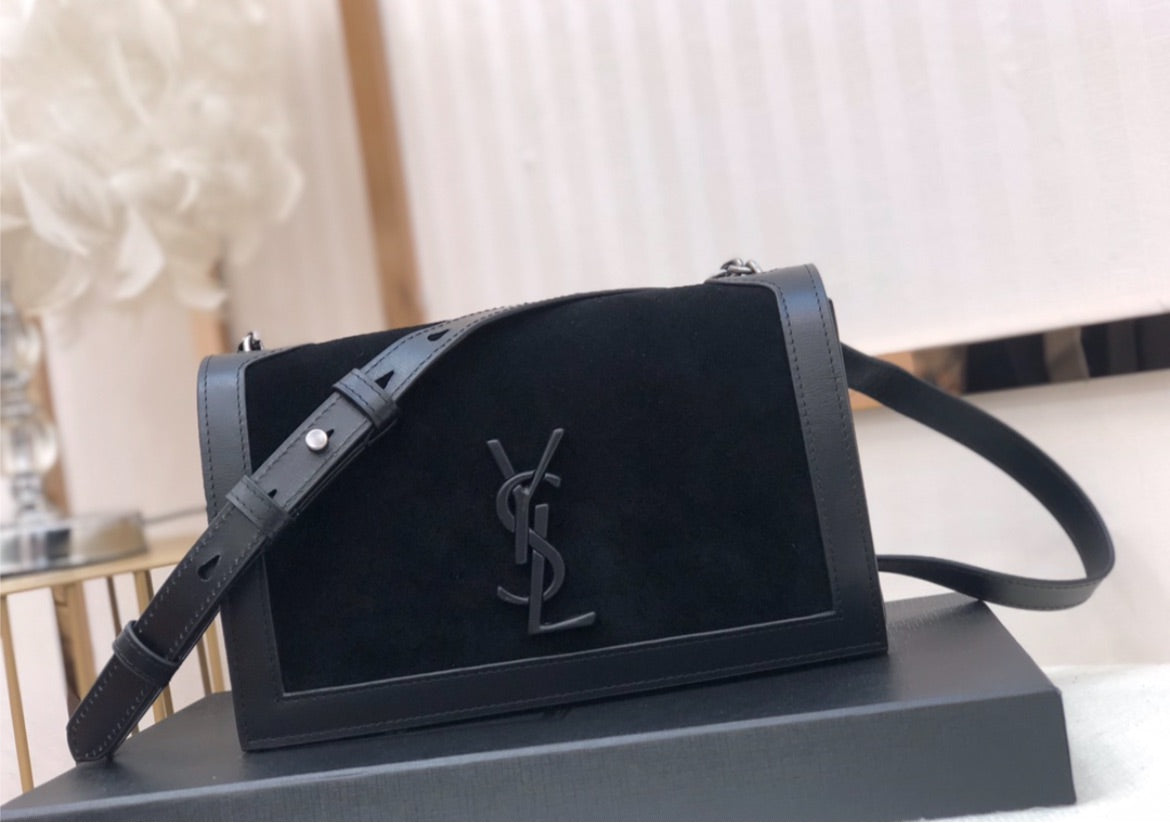 Woman shoulder handbag YSL