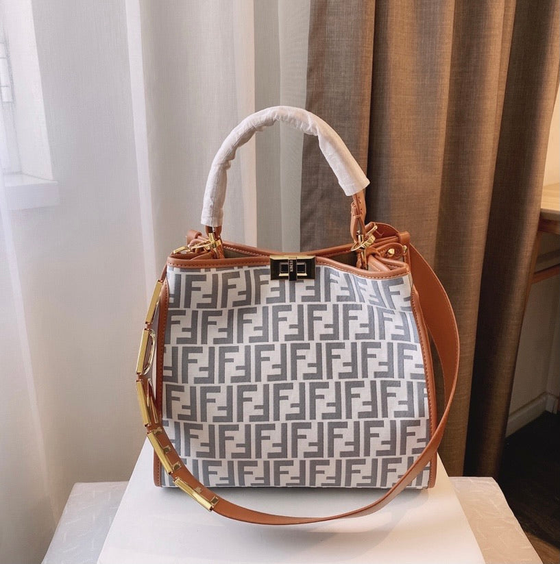 Fendi ladies shoulder handbag