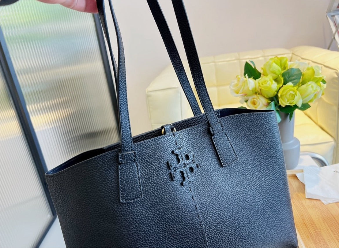 New Tory Burch shoulder handbag