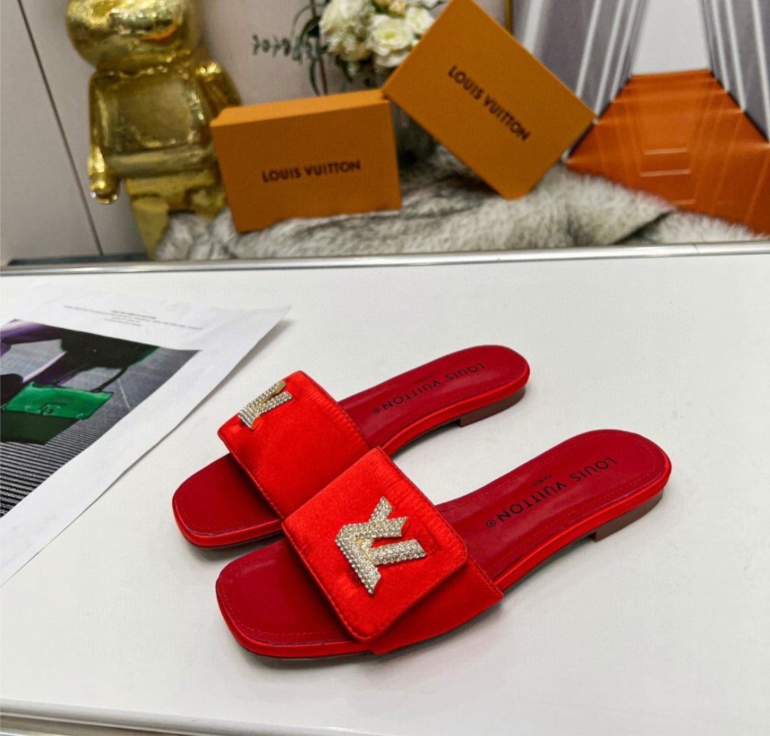 New LV woman sandal/slide