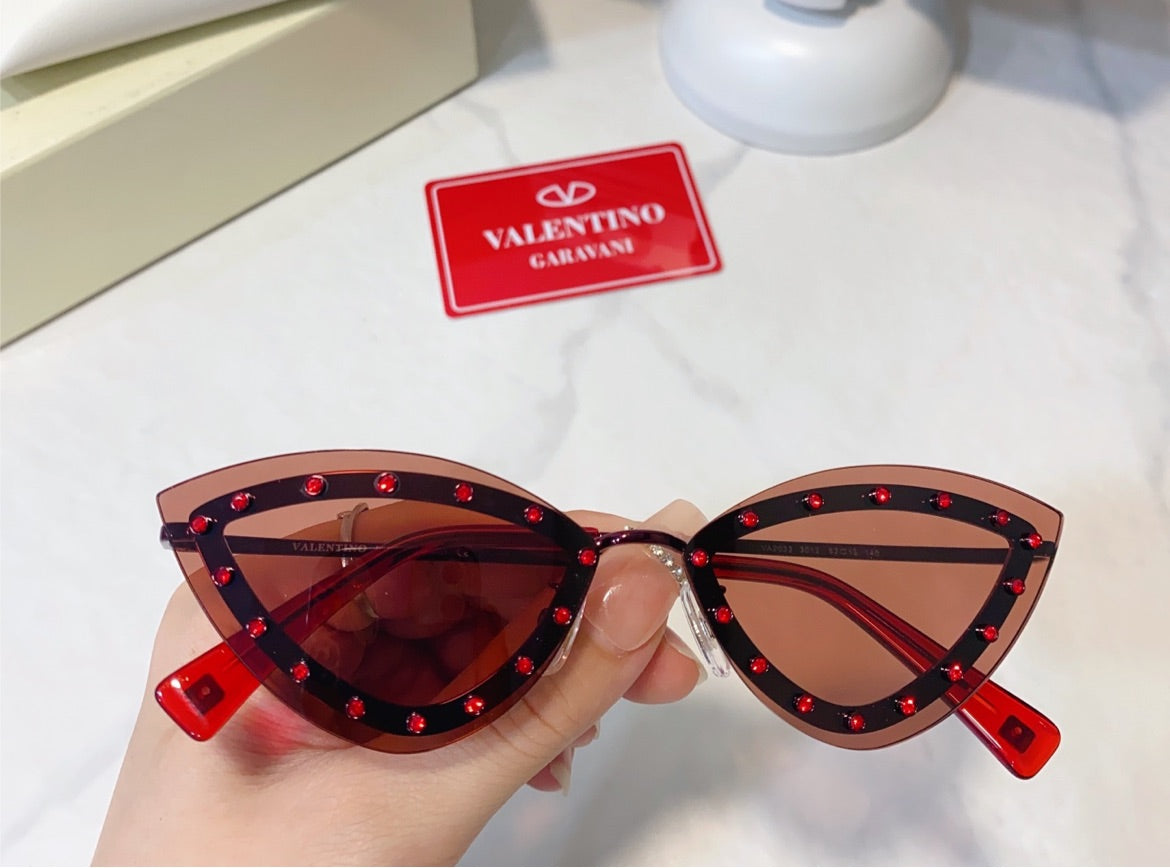 Valentino new woman eyewear